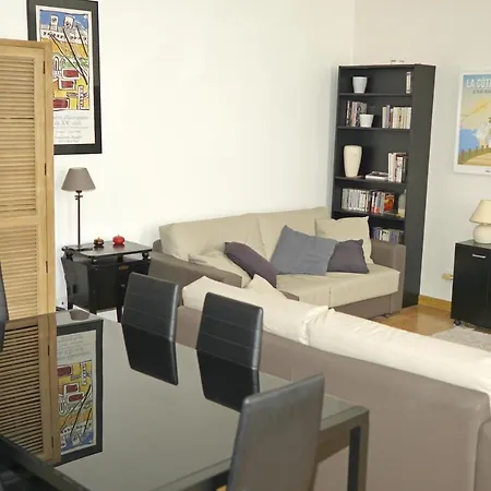 Cosy Et Lumineux Idealement Place *