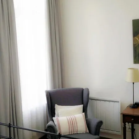 Daire Cosy Et Lumineux Idealement Place *