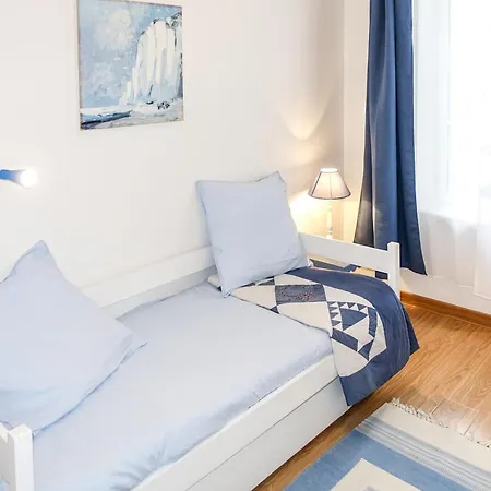 Cosy Et Lumineux Idealement Place