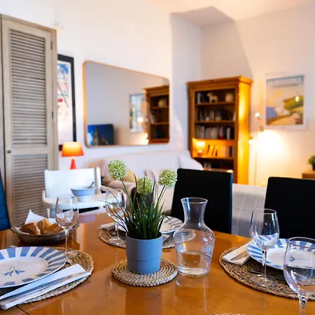 Cosy Et Lumineux Idealement Place *