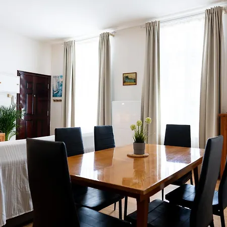 Appartamento Cosy Et Lumineux Idéalement Placé *